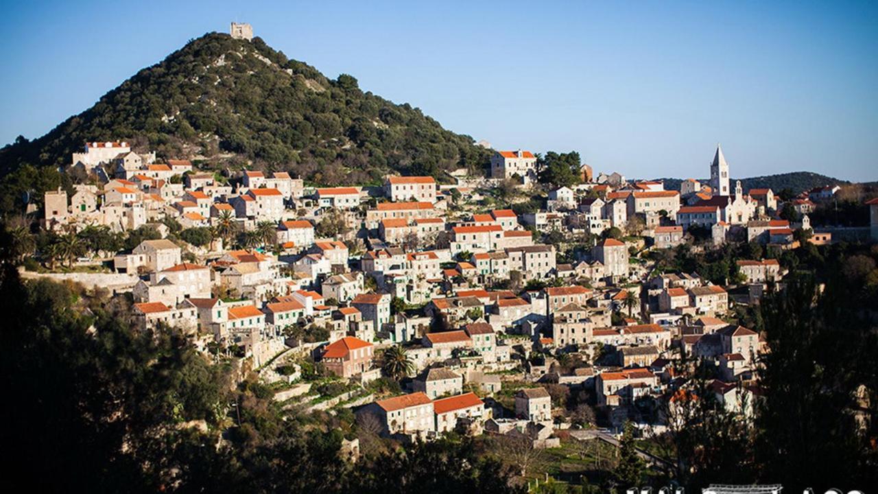 Apartments Malo Lago Lastovo Exterior photo