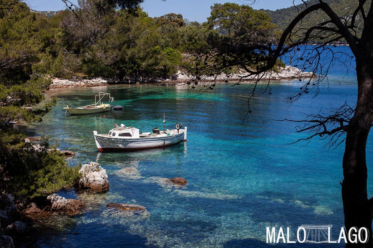 Apartments Malo Lago Lastovo Exterior photo